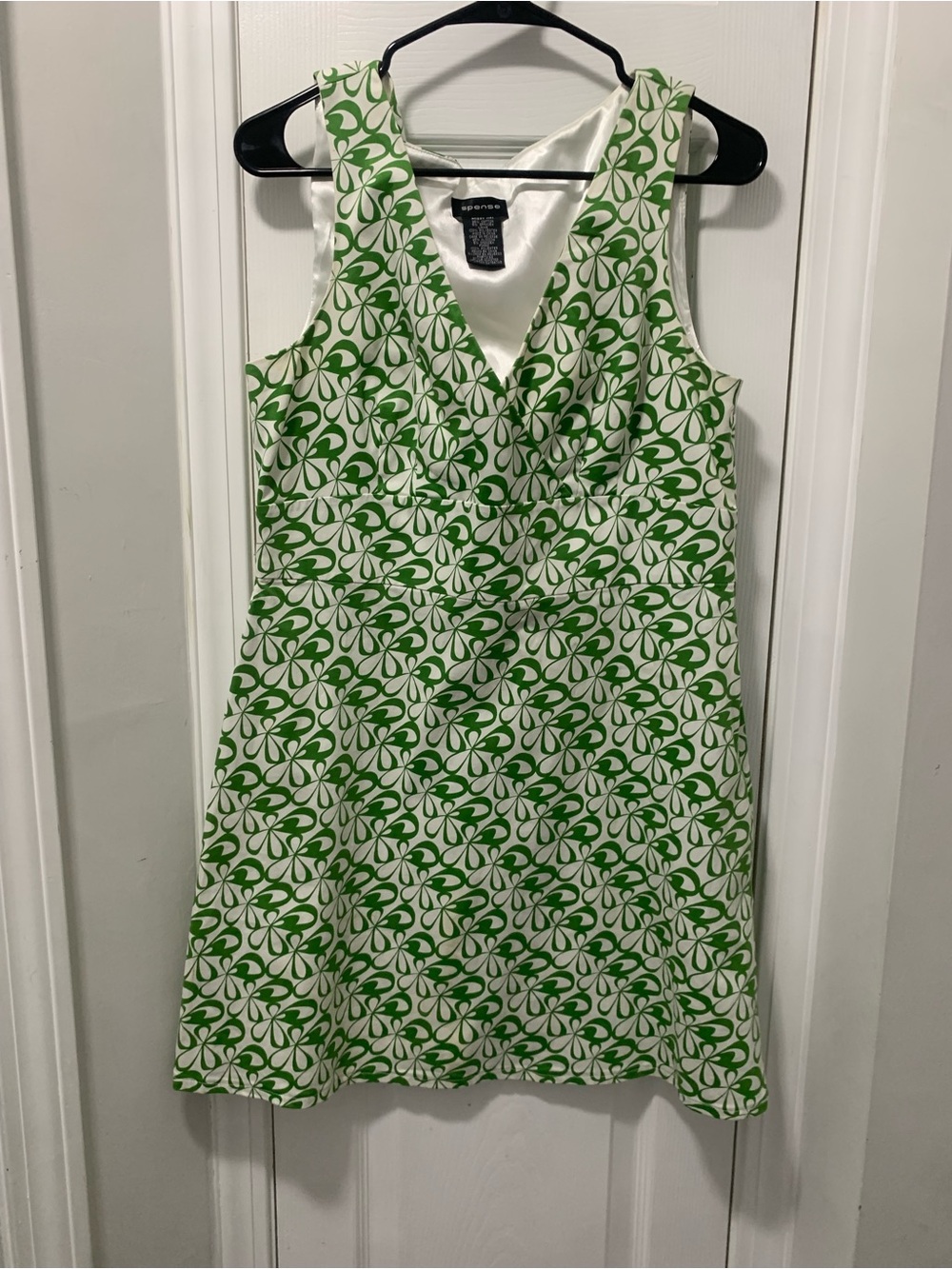 Green Patterned V-Neck Sleeveless Dress